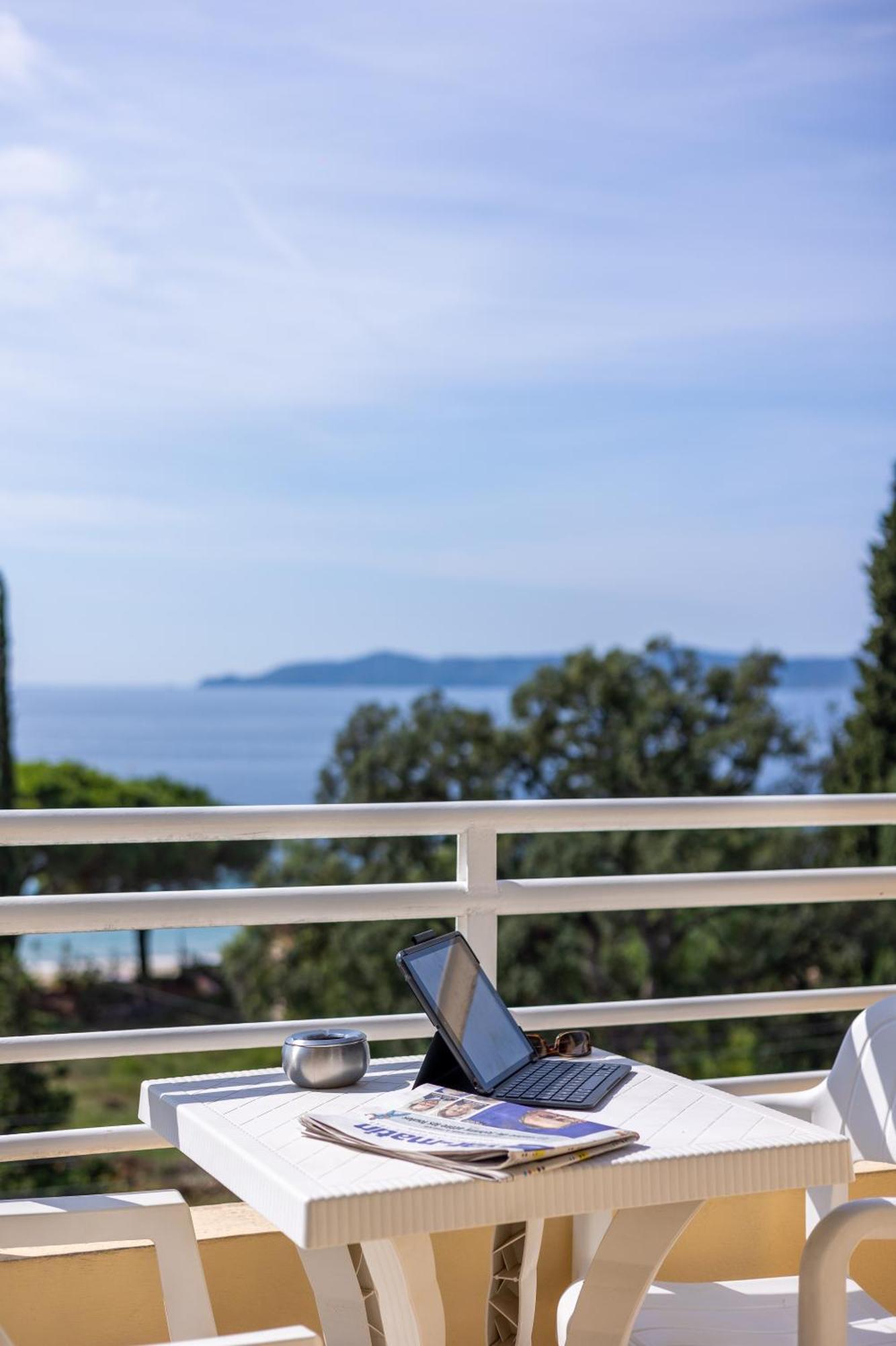 Cap Negre Hotel Le Lavandou Ngoại thất bức ảnh
